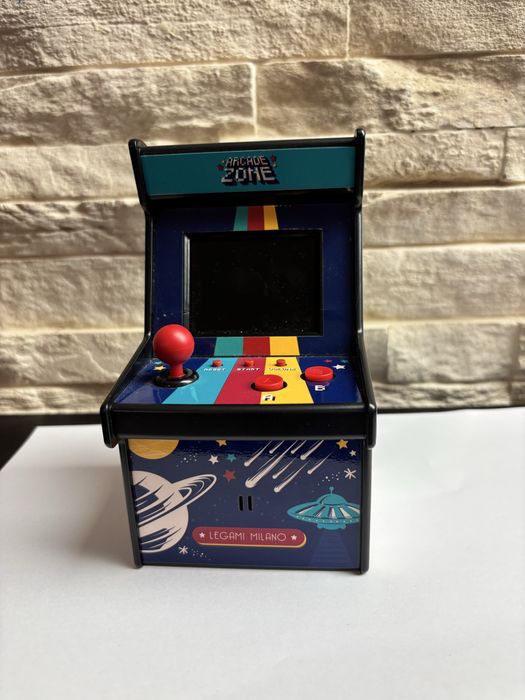 Joc retro în stare impecabilă