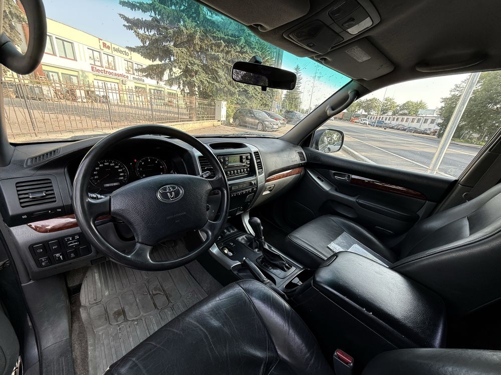 Toyota Land Cruiser J120 3.0 d-4d Utilitar N1