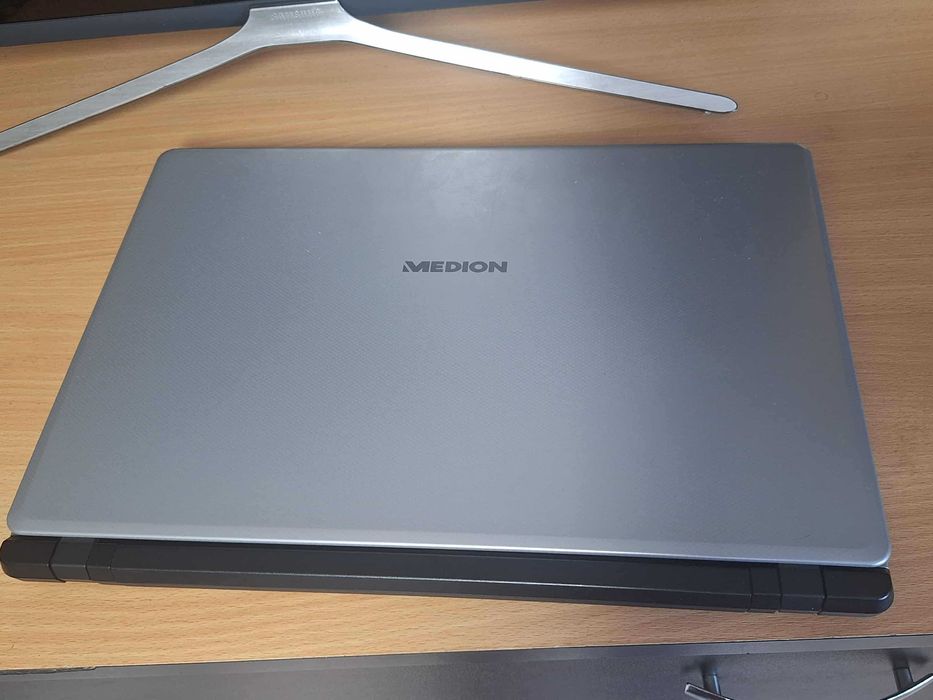 Medion Akoya – i5-7200U, 8GB DDR4