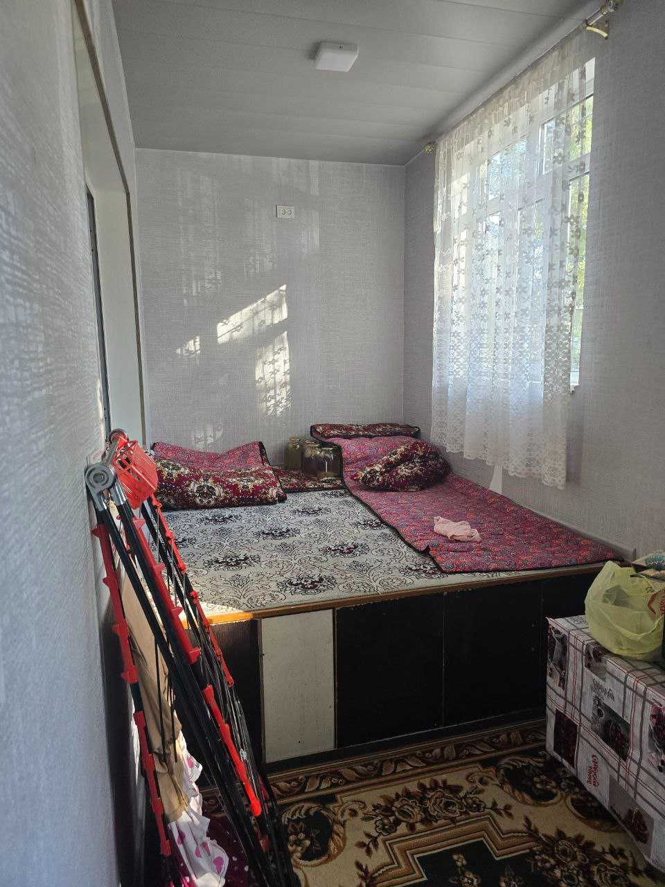 Продаётся 2 х комнатная квартира.