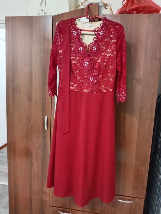 Продаю.нарядное платье