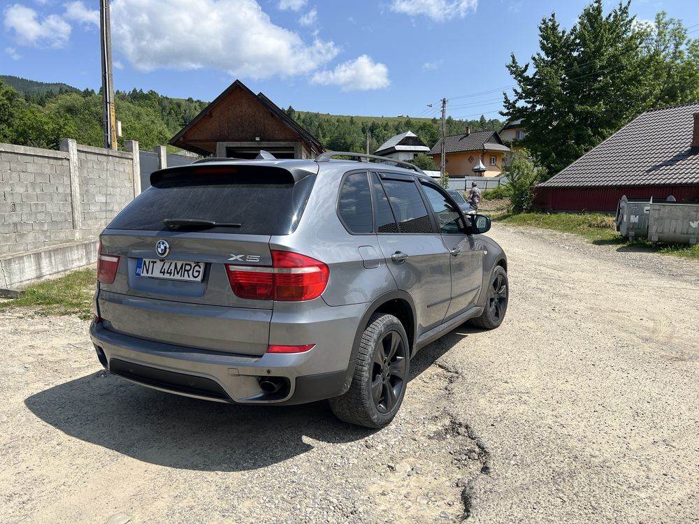 Bmw    x5.   E70