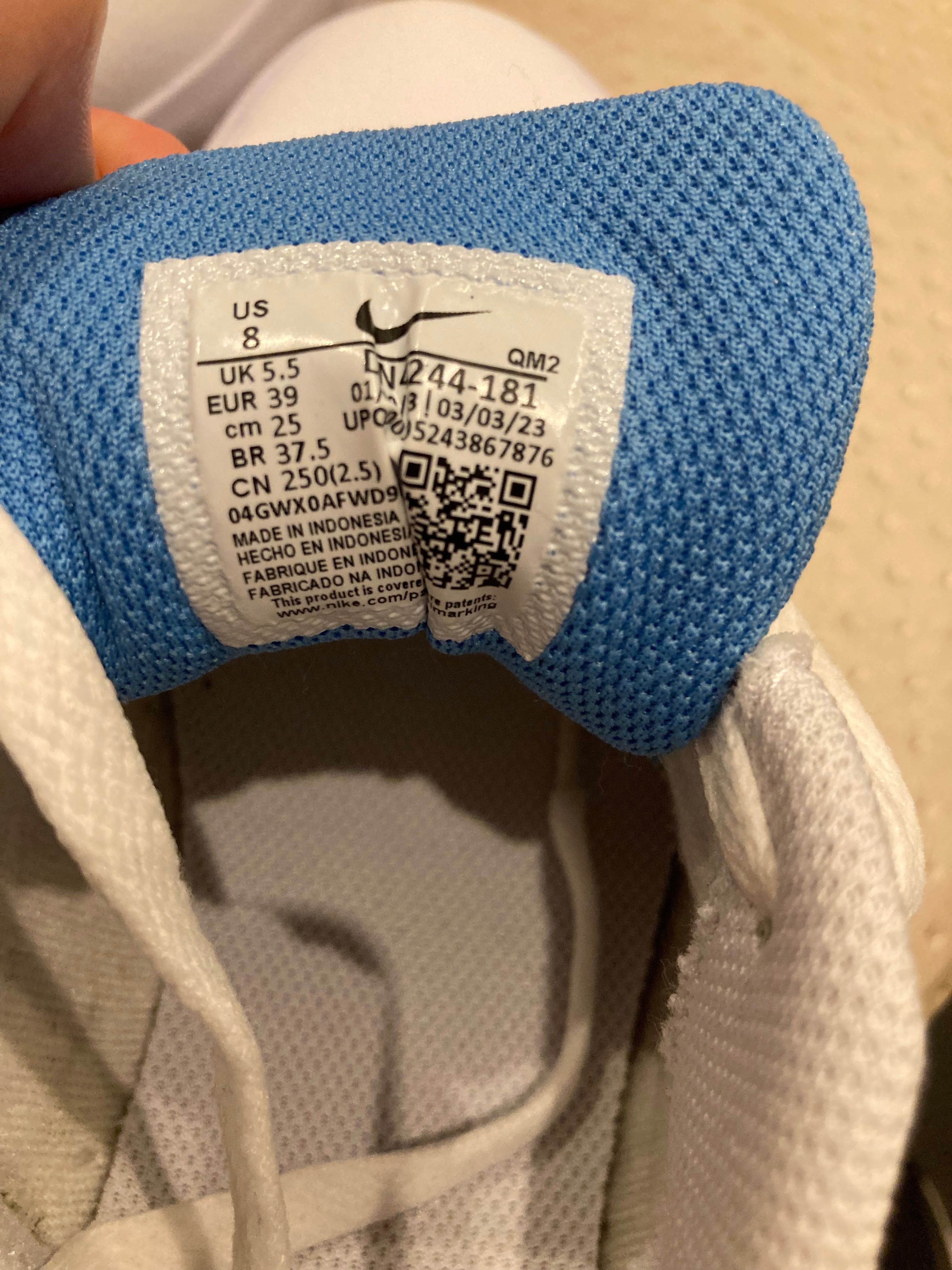 кецове NIKE 39 номер ново!