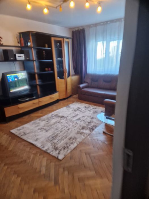 Apartament 3 camere - zona gara constanta