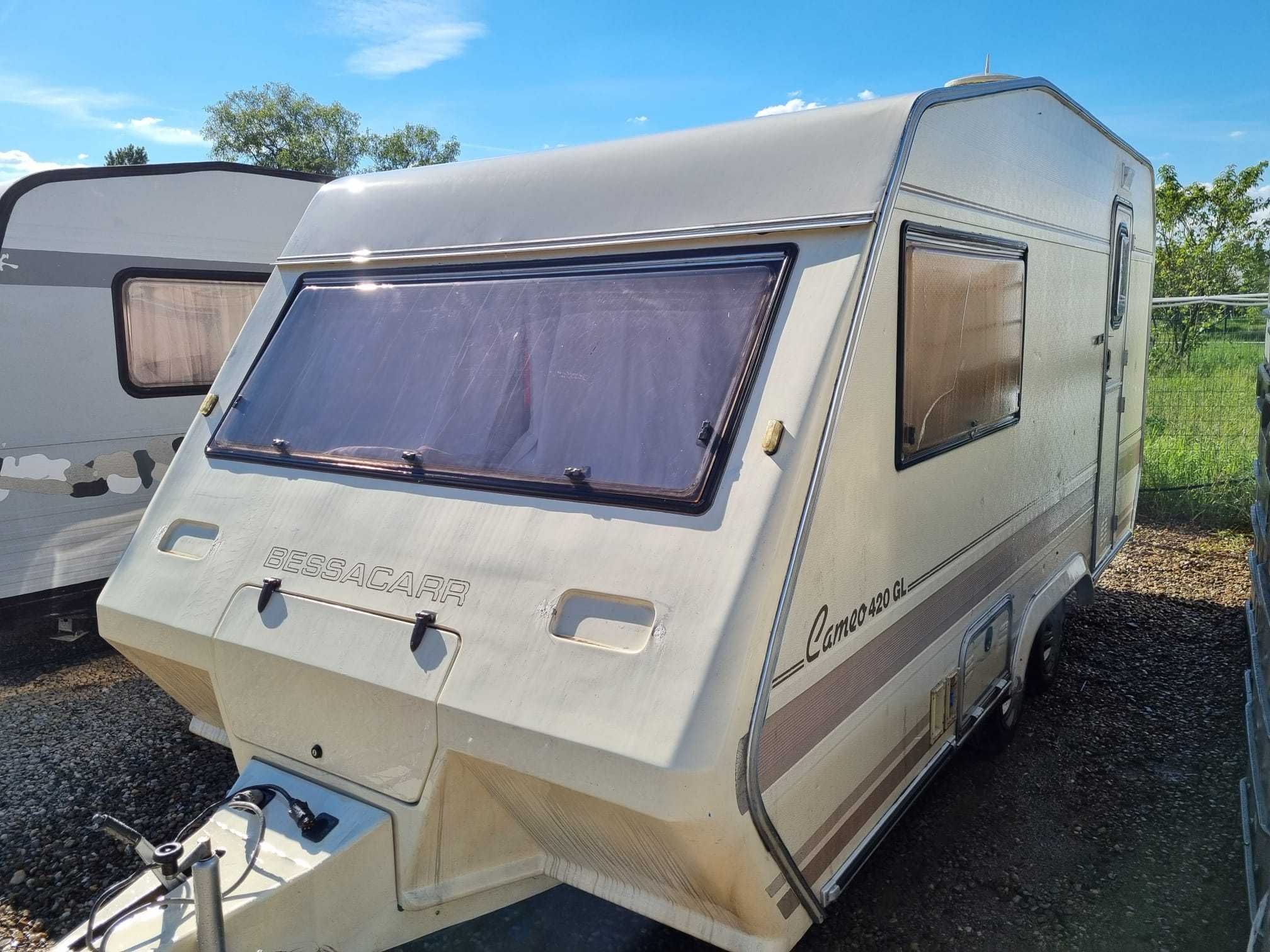 Rulota Camaro 1999euro  823kg Oradea