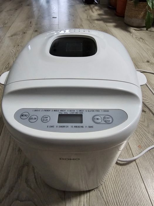 Masina de facut paine Domo