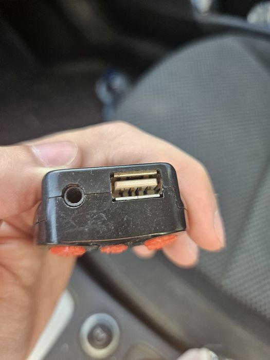 Трансмитер за аукс Bluetooth