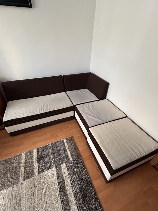 Coltar modular 8 locuri+2perne decorative+2 fete oerne decorative