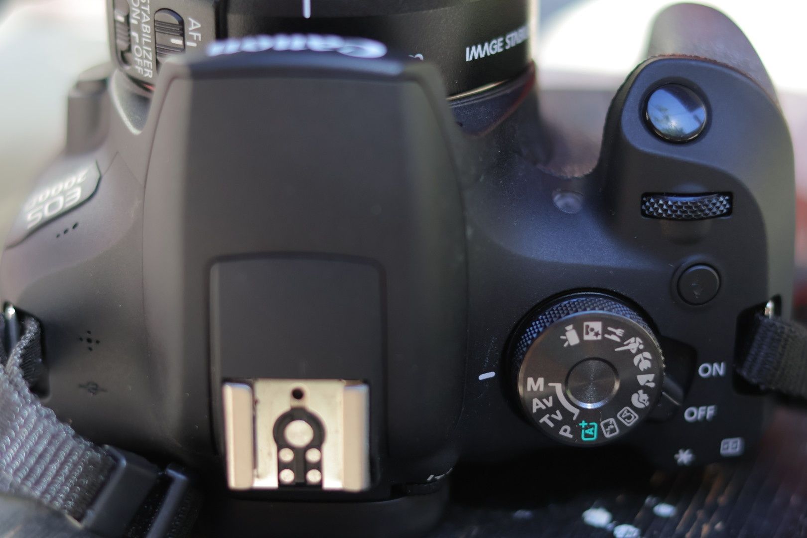 Canon 2000D+Obiectiv 18-55