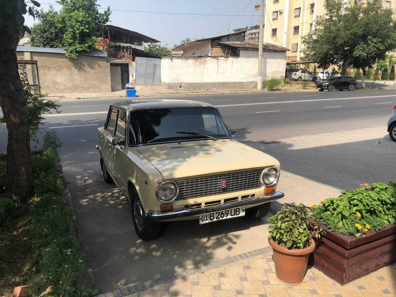 Vaz 2101 Jiguli yurib turgan moshina holati alo
