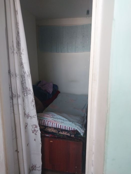 Квартира 1 ком. Переделанный на 2 х ком в г. Янгиюль Артикова. 4 этаж