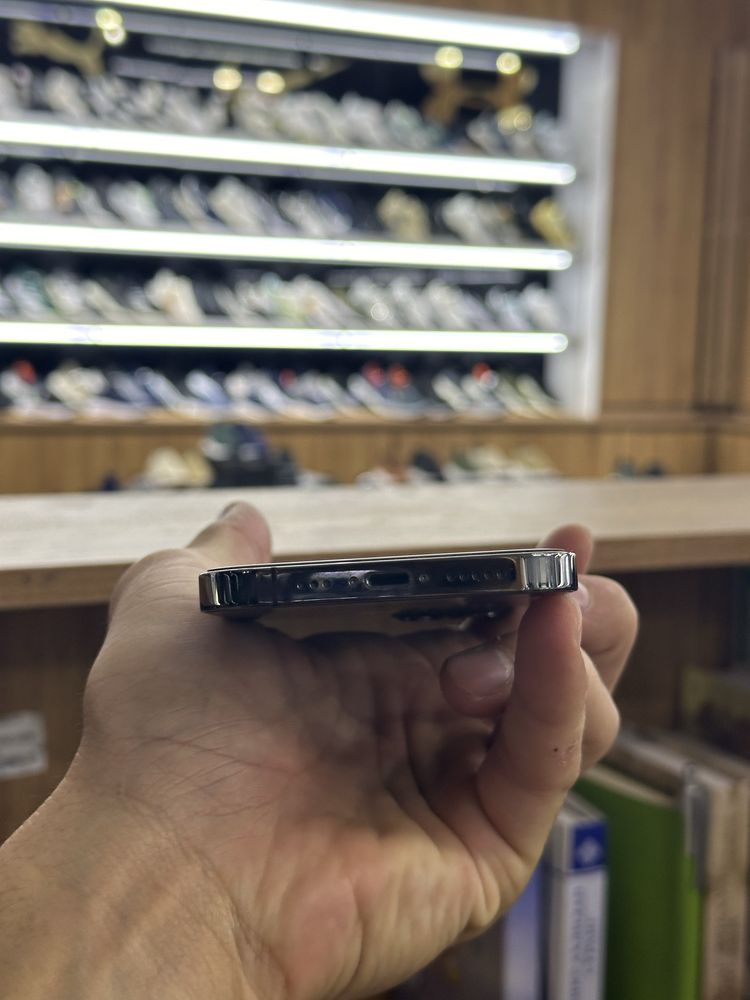 Iphone 12 pro sotiladi