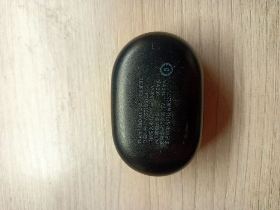 продам беспроводные наушники redmi airdots2