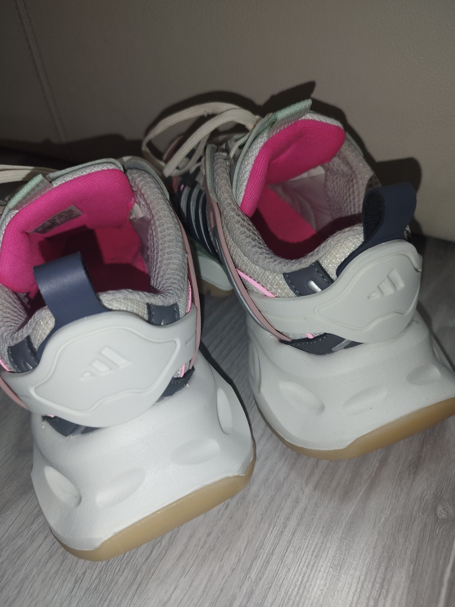 Adidas XLG runner DELUXE