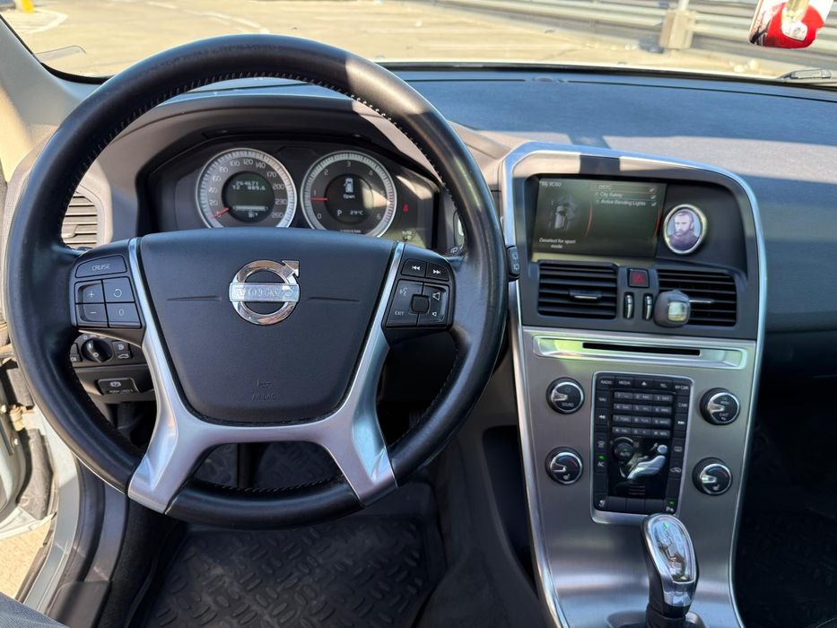 Volvo XC 60 D4 automată