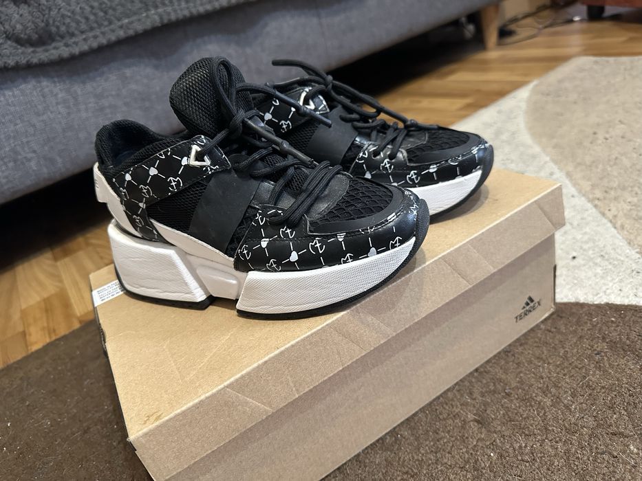 Сникърси Eva Minge