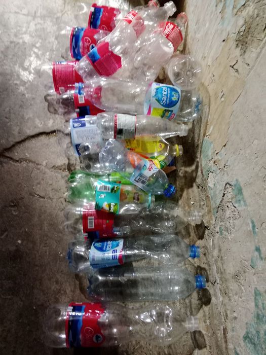 Макулатура, пластик продаётся