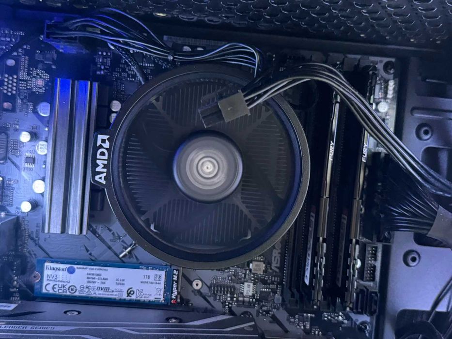 Gaming PC - AMD RADEON RX 6600, 16GB RAM, 1TB SSD, AMD Ryzen 5 5500