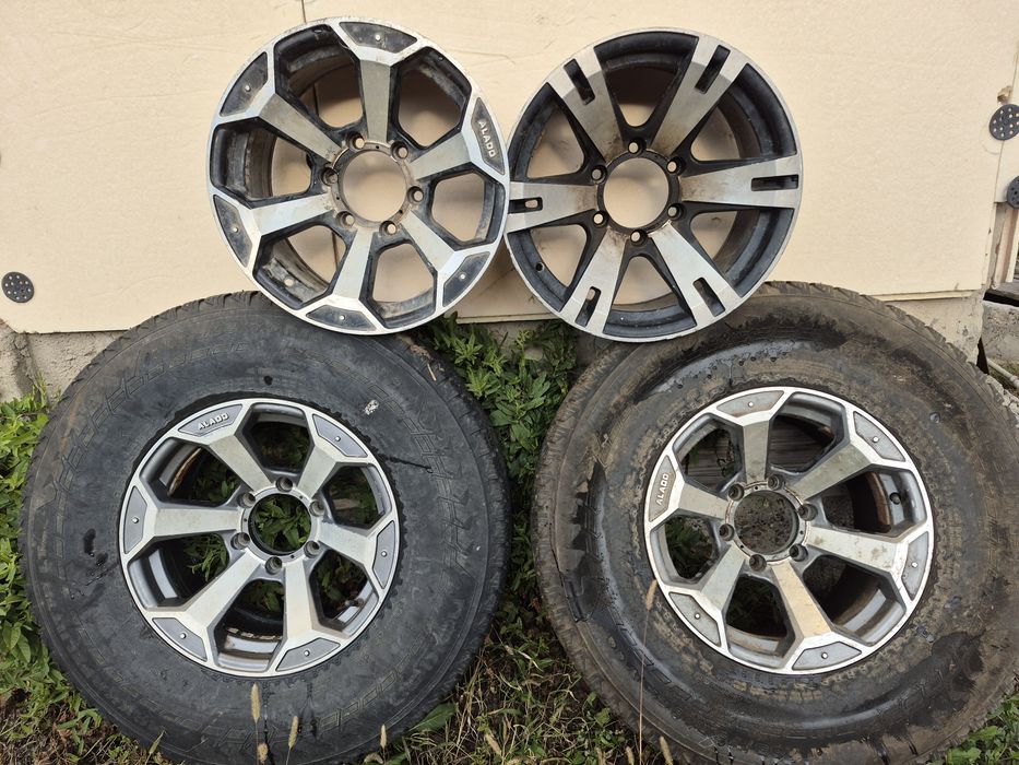 Продам диск джипа R16