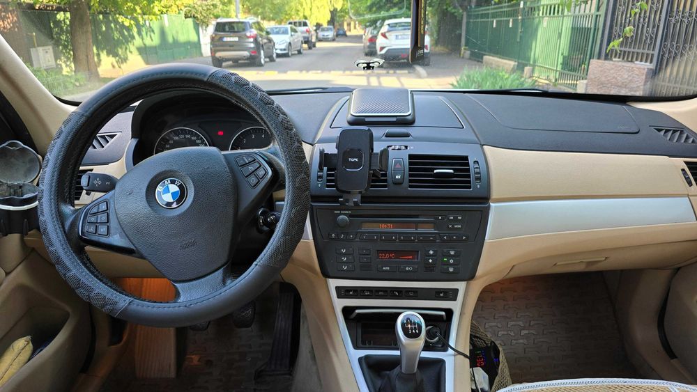 BMW X3 2.0i xDrive intretinut excelent