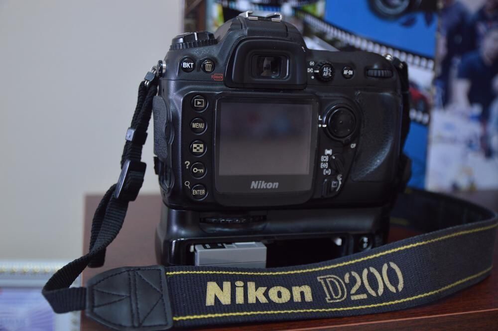 В продаже проф камера Nikon d200 body
