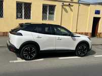 Peugeot 2008 garanție 11.2026, alcantara, panoramic, keyless, ACC