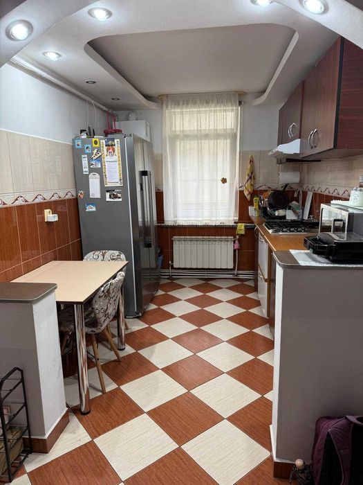 Apartament cu 2 camere de vânzare în zona Mărăței