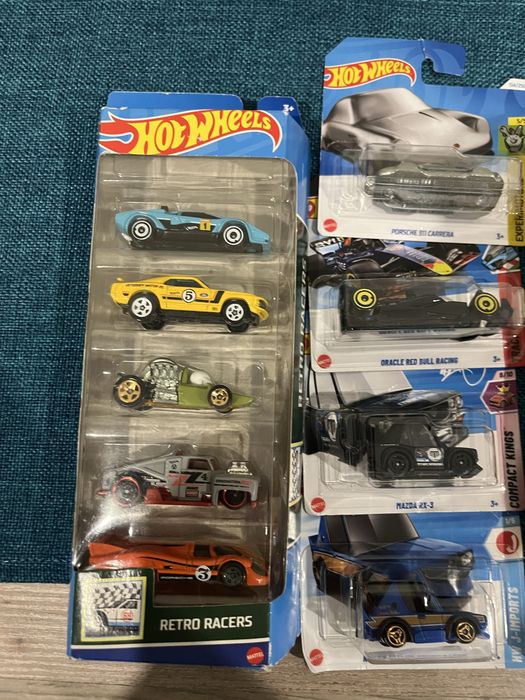 Hot wheel комплект