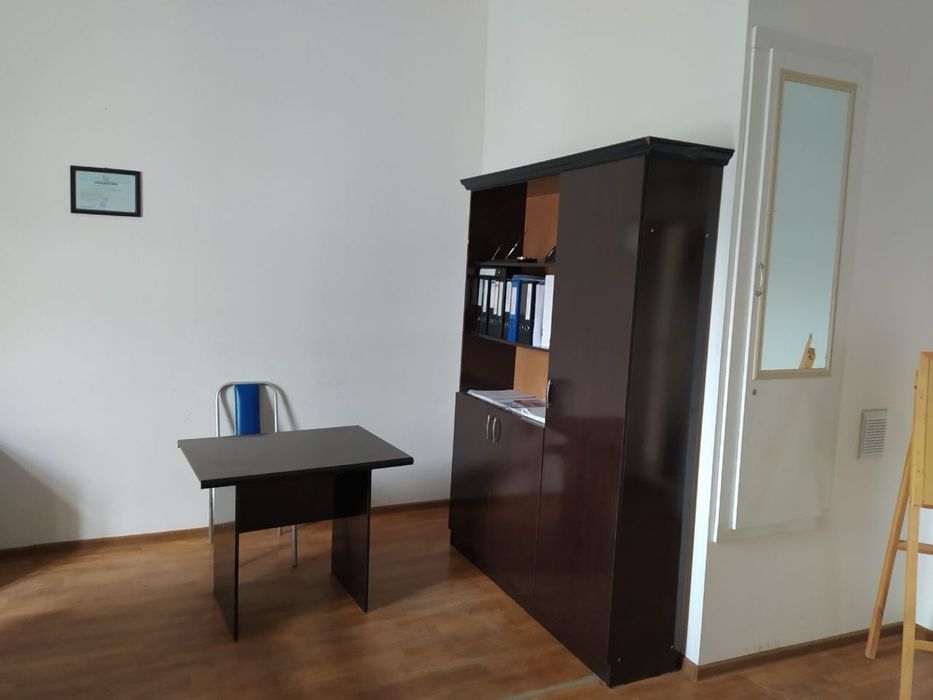 Продаеться офис 1000м2