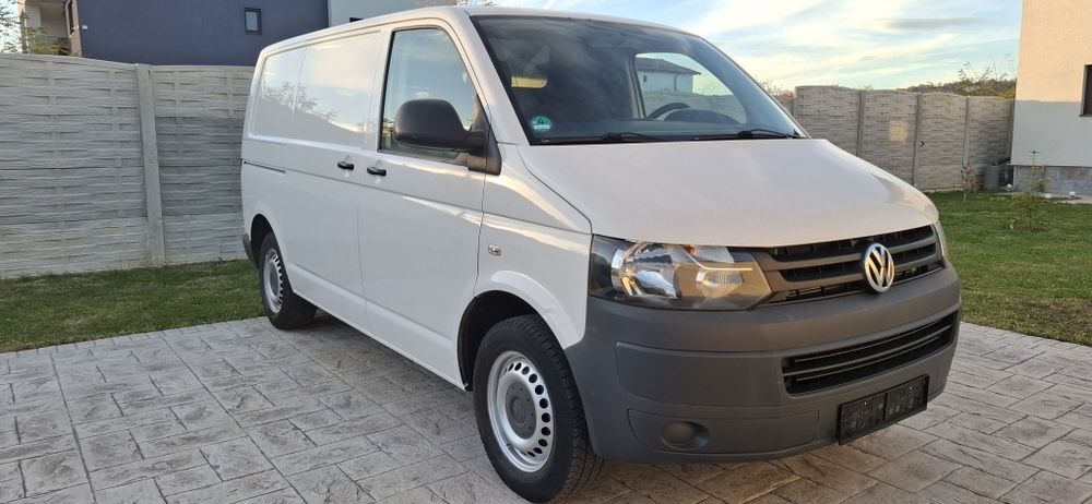 VW T5 Transporter 2013 2.0tdi €5 vivaro trafic vito
