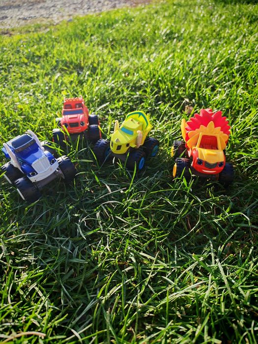 Bucatarie, plusuri, masinute, puzzle, țintă