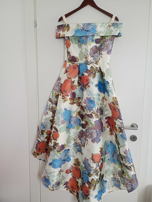 Rochie nouă Chi Chi London