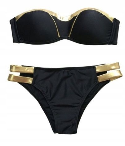 Costum de baie nou