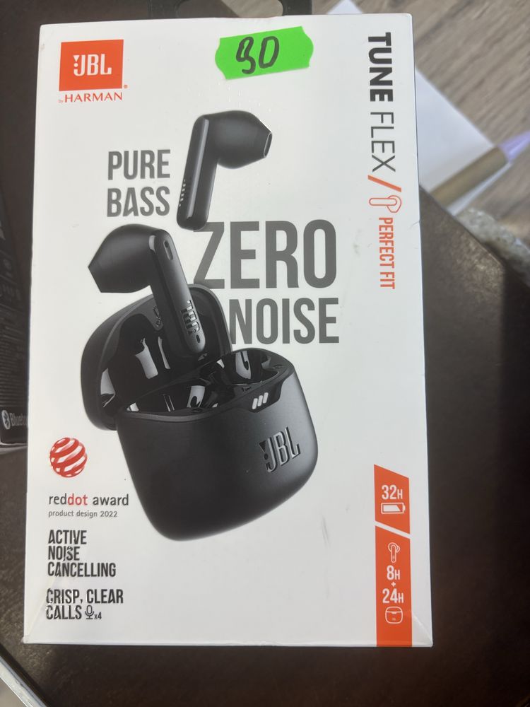 Продавам jbl безжични слушалки