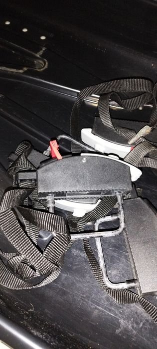 Vând cutie portbagaj Thule