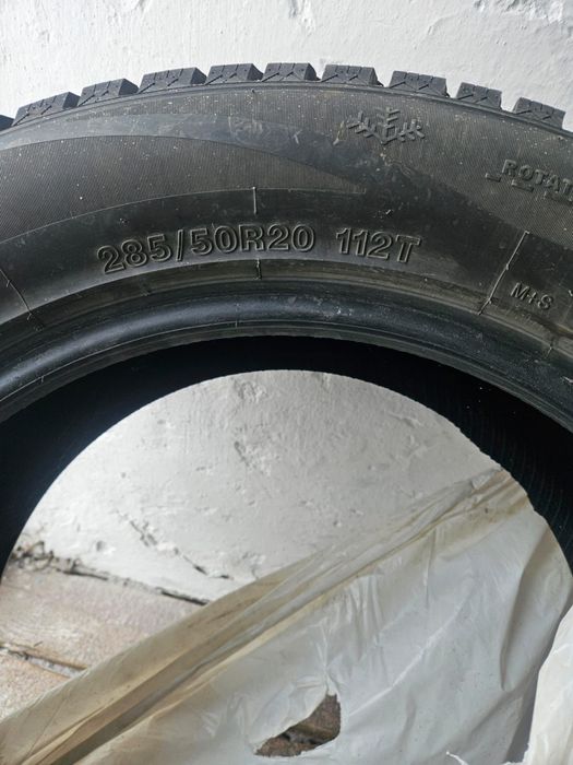 Зимние шины 275/55/20