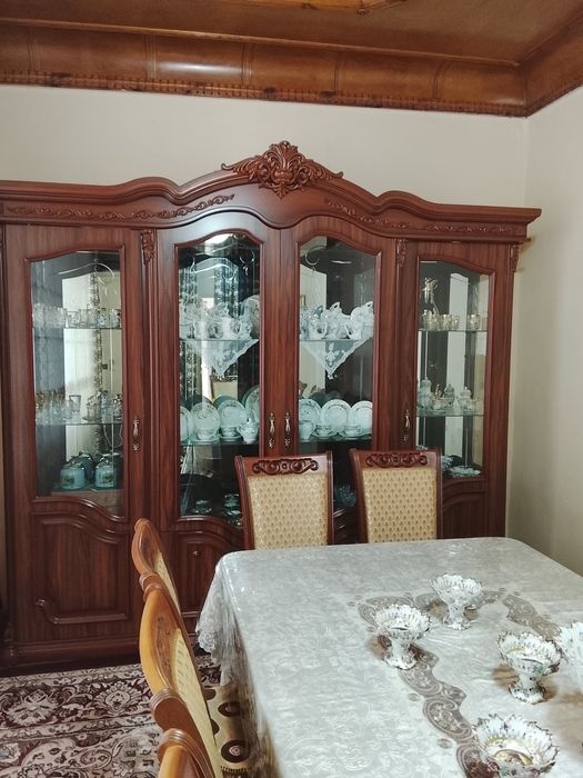 Stol stul va stenka srochna sotiladi