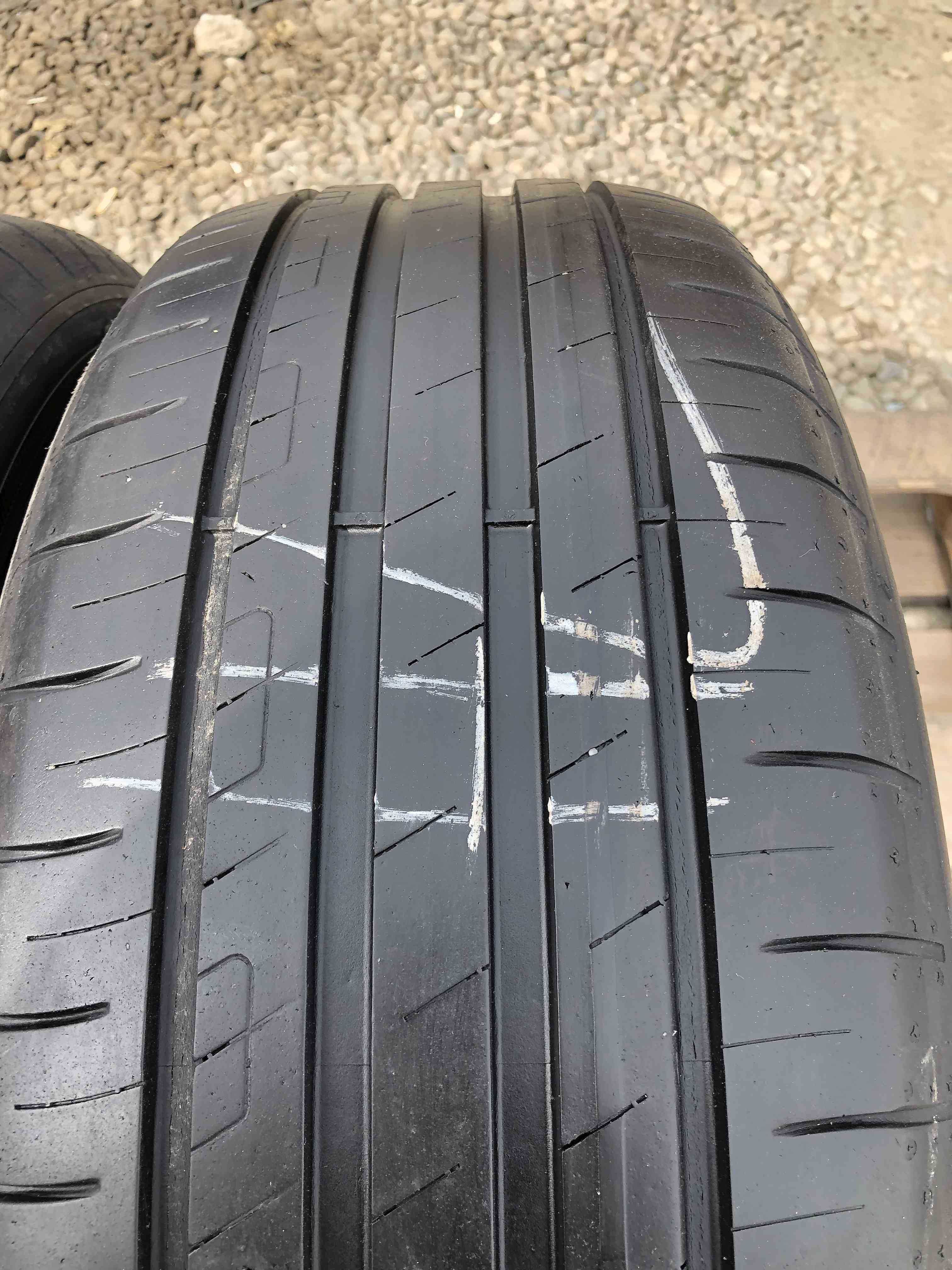 SET 2 Anvelope Vara 215/55 R17 GOODYEAR Efficient Grip 94V