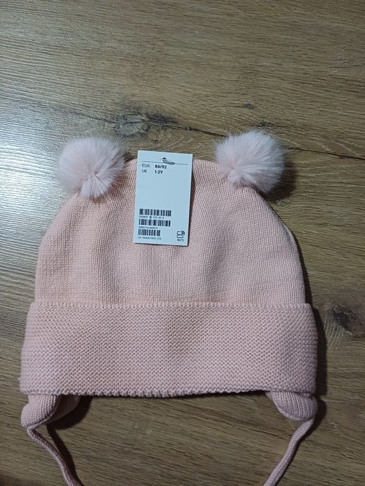 Caciulita fetita 1-2 ani noua