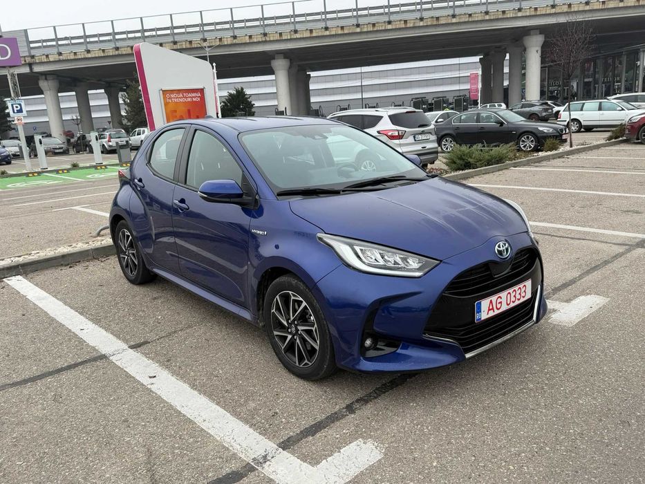 Toyota Yaris 4 hybrid 1.5l 116cp 2020 variante Renault