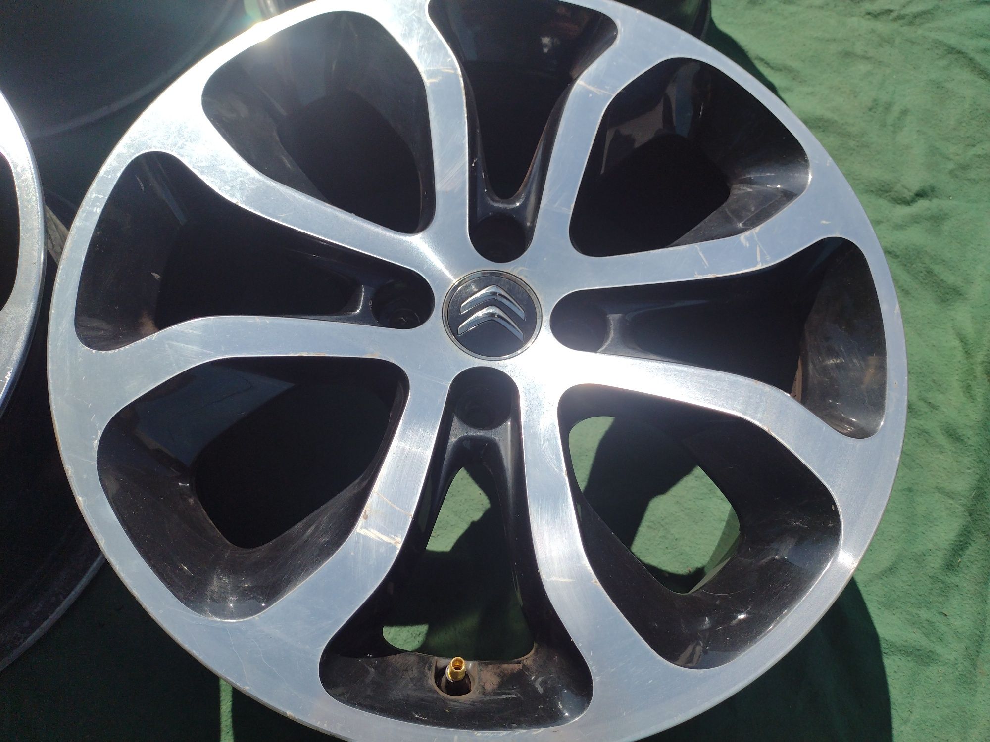 Оригинални 17-4х108 ЕТ26 7j Citroen C3 Picasso