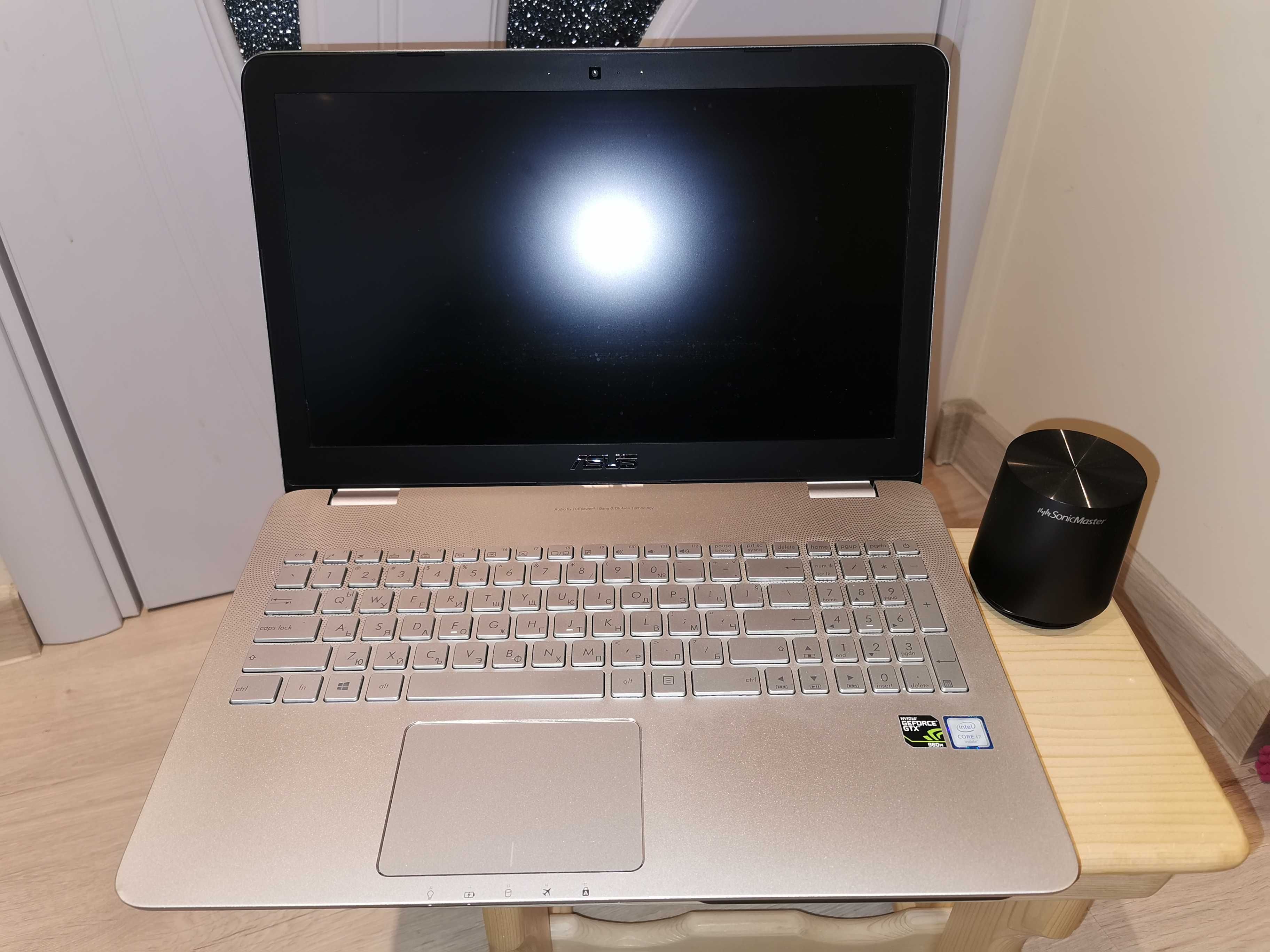 ASUS Intel Core i7-6700HQ 4 ядрен / 12GB RAM