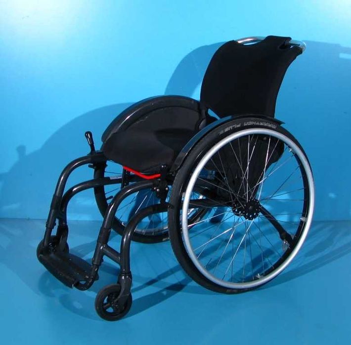 Scaun cu rotile activ din aluminiu O4 Wheelchairs / latime sezut 45 cm