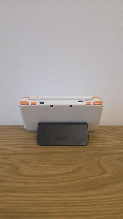 New Nintendo 2DS XL, 2000 jocuri Modat, 19 in 1