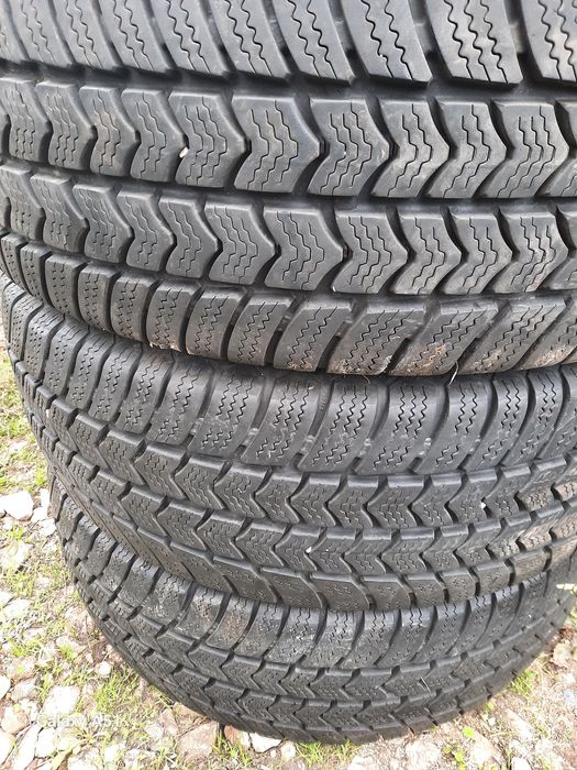 Бусови гуми зимни, 16цола