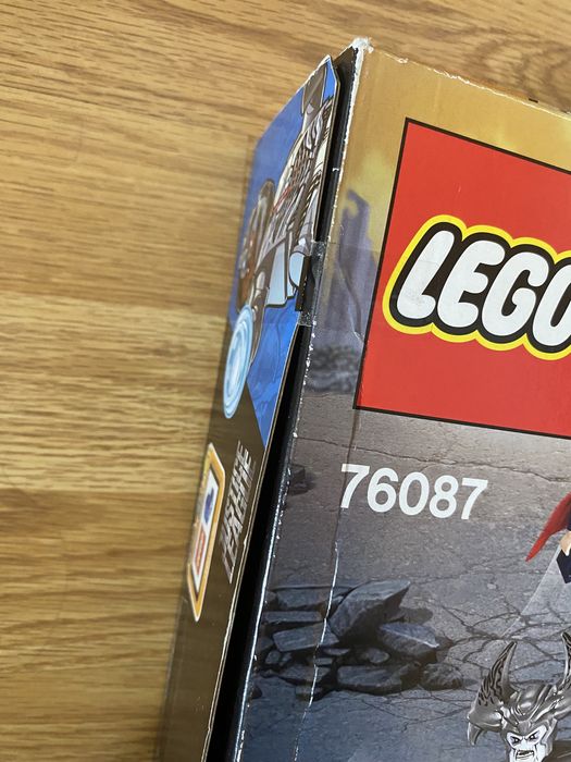 Lego 76087 Flying Fox Batmobile Airlift Attack