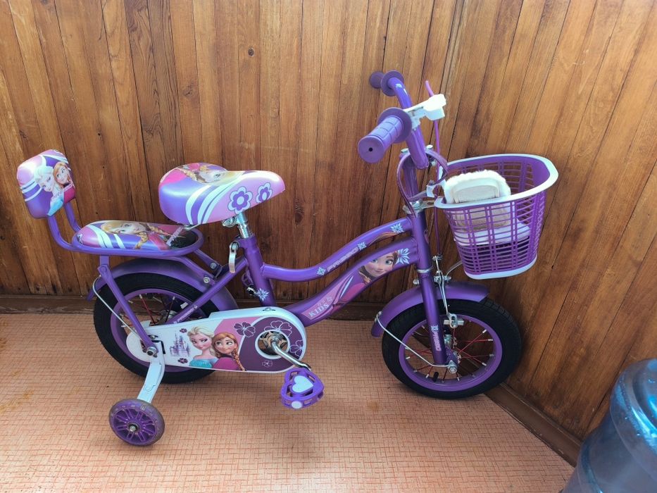 Велосипед для девочки 4-6 лет