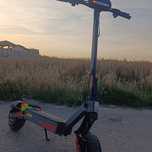 Vând trotineta kukirin g2