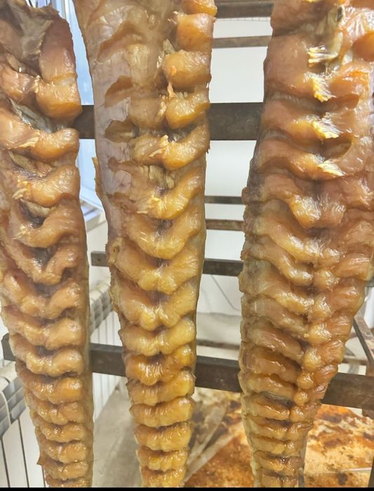 Сом копчёный. Толстолоб вяленый ный