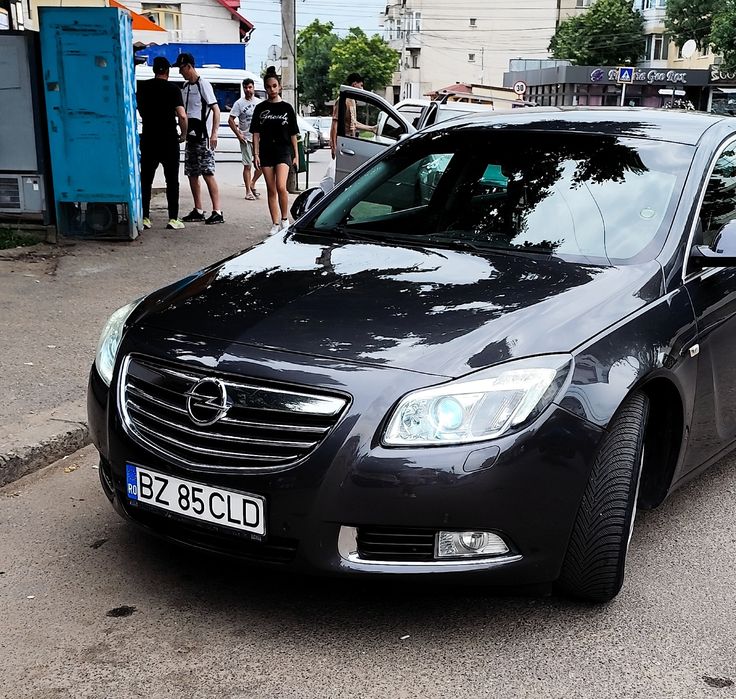 Vând Opel Insignia Euro 5 sau Schimb cu Hibrid